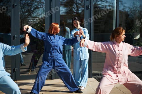 Preview: Qigong master helping people to get correct posture