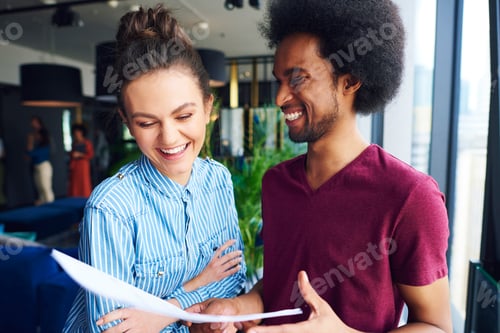Preview: Young coworkers making decision on the move