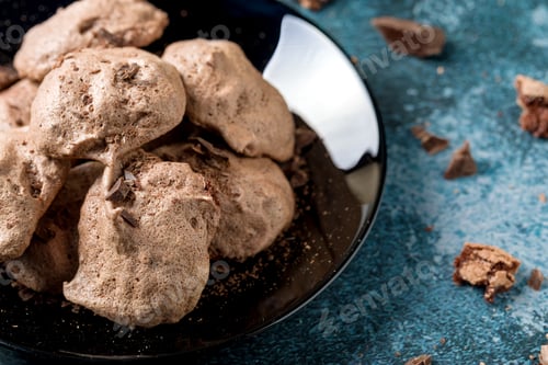 Preview: Chocolate meringue cookies