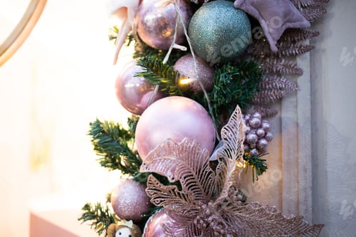 Preview: light pink baubles on Christmas tree