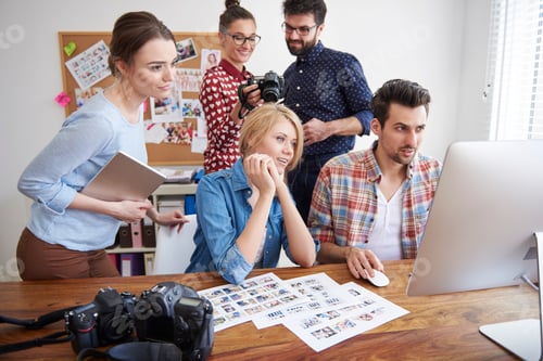 Preview: Good collaboration between creative photographers