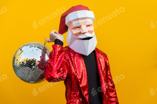 Preview: Man with funny low poly mask on colored background