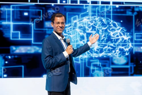 Preview: Happy speaker presents how can AI accelerate innovation