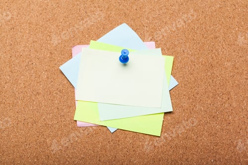 Preview: blank note paper on a cork board