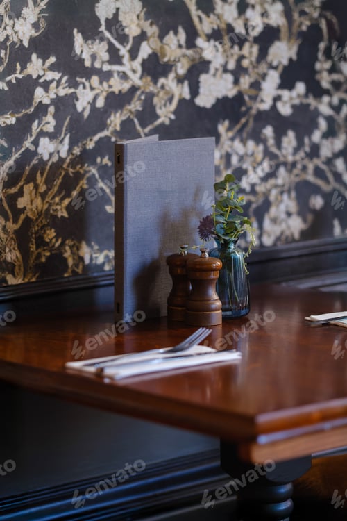 Preview: Table In A Luxury Restaurant