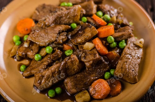Preview: Pork medallions with vegetable and soy garlic sauce