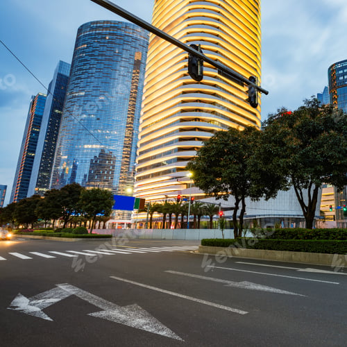 Preview: The road in the city