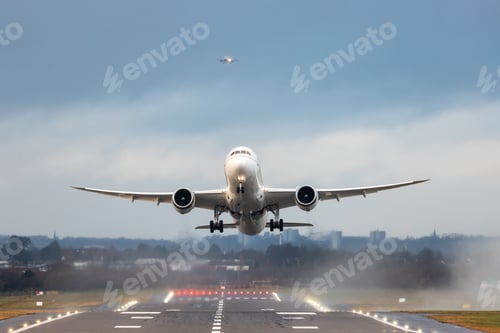 Preview: Airplanes taking off and landing during a storm in England