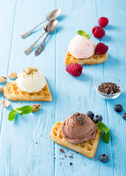 Preview: Waffles with ice cream