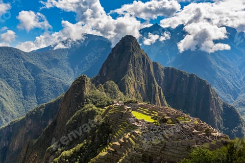 Preview: Peru, Andes, Urubamba Valley, Machu Picchu with mountain Huayna Picchu