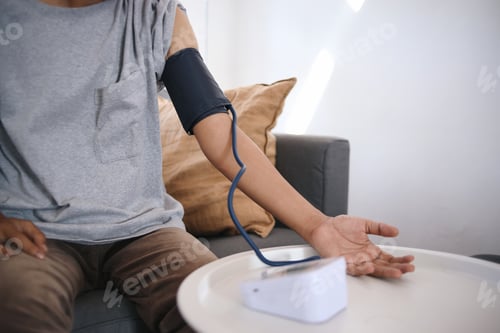 Preview: Hand Checking Blood Pressure Using Digital Technology