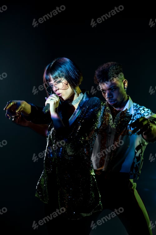Preview: Young dancers and singer on stage