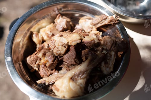 Preview: Meat cooked to half-readiness