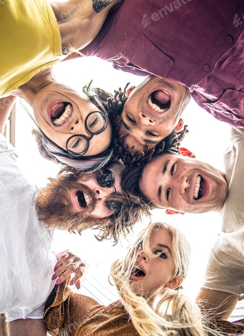 Preview: Friends meeting outdoors