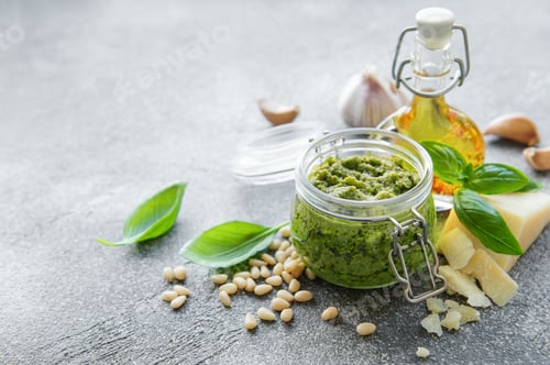 Preview: Green basil pesto