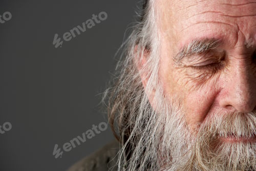 Preview: Senior Man With Long Beard