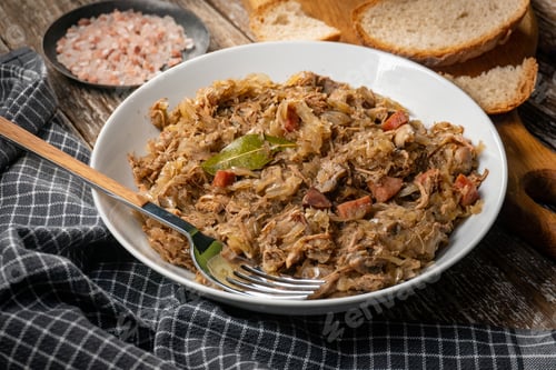 Preview: Bigos - sauerkraut stewed with meat, dried mushrooms and sausage.
