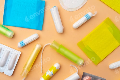 Preview: Flat lay of Pads, tampons and pills