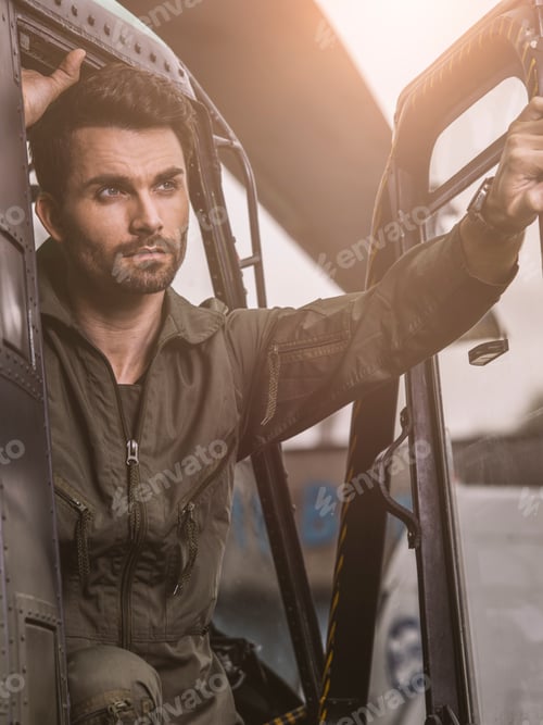 Preview: Pilot in a helicopter