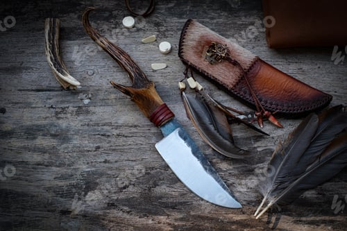 Preview: Frontier knife handle with horn and leather sheath is handmade in Thailand
