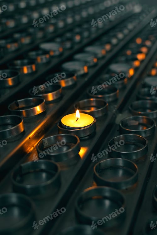 Preview: Burning candle