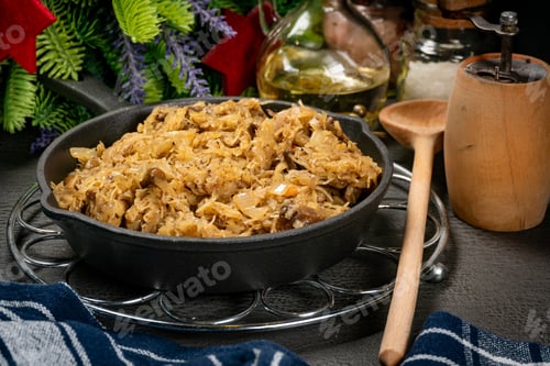 Preview: Lenten sauerkraut with mushrooms.