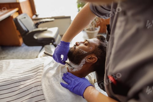 Preview: Barber is doing haircut