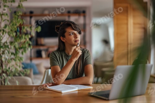 Preview: Adult woman, looking forward to the weekend.