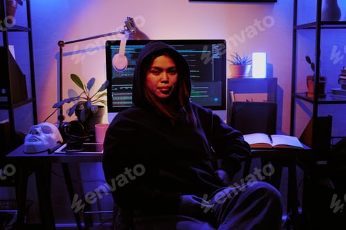 Preview: Portrait of Female Hacker