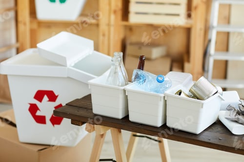 Preview: Sorted waste on the table