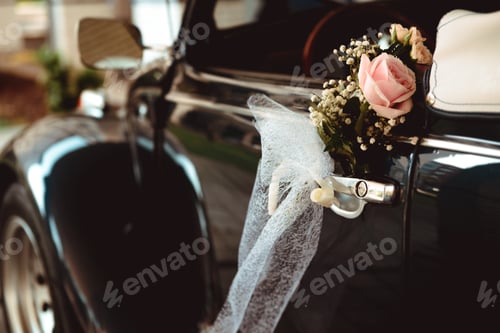 Preview: Flower on handle of retro car