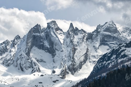 Preview: Granite mountains with snow