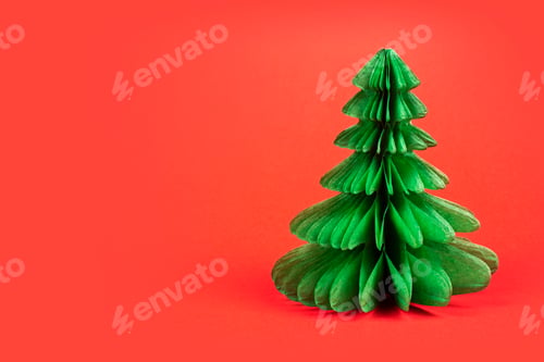 Preview: Green christmas tree