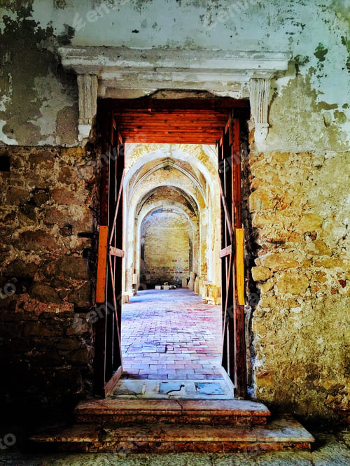 Preview: An entrance to the past