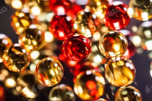 Preview: scattering the capsules and tablets