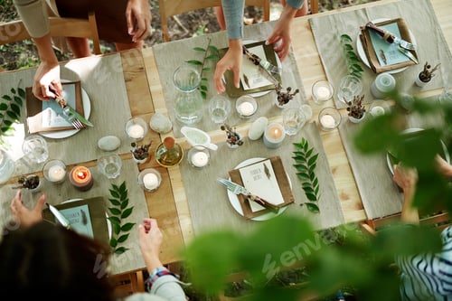 Preview: Serving table