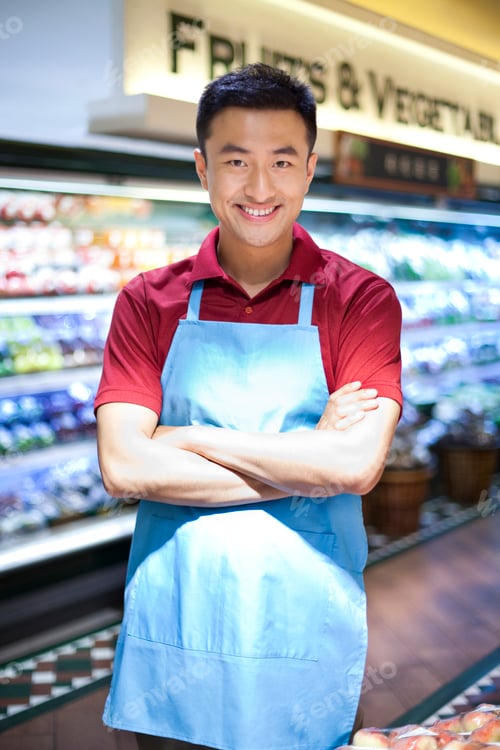 Preview: Sales clerk in supermarket