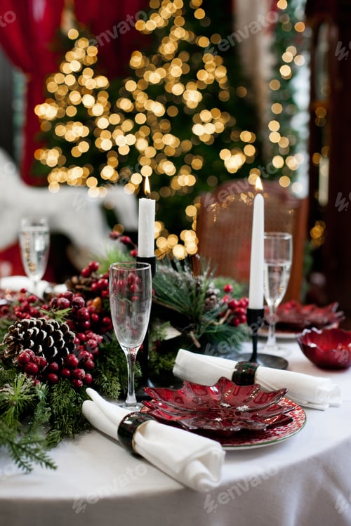 Preview: Christmas table setting, christmas dinner, chritmas tree, light, ambience, holiday season, elegant