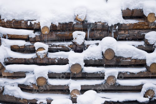 Preview: Strengthening of logs, wooden wall under snow in winter