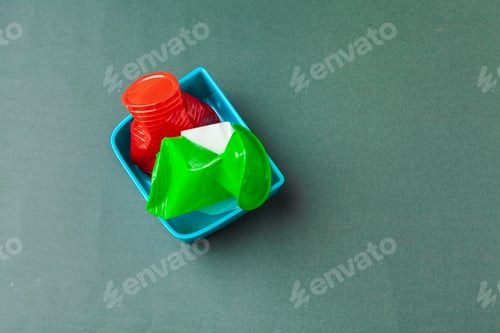 Preview: Recyclable garbage consisting of plastic and paper