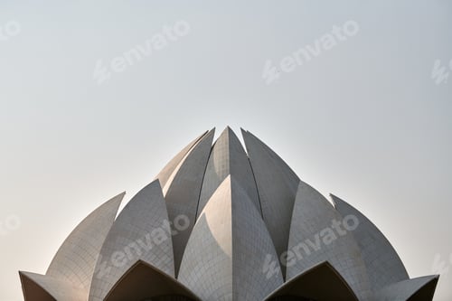 Preview: Lotus temple Baháʼí House of Worship in New Delhi, India, lotus shape landmark place of worship