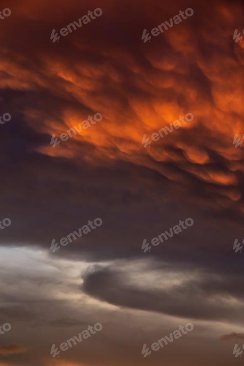 Preview: Cloudscape during a dark and colorful sunset