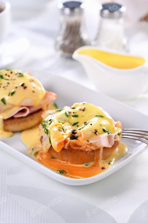 Preview: Benedict Eggs with Hollandaise Sauce
