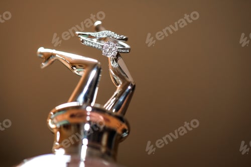 Preview: Close up of wedding ring