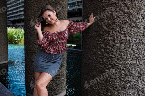 Preview: Natural portrait of young attractive woman.