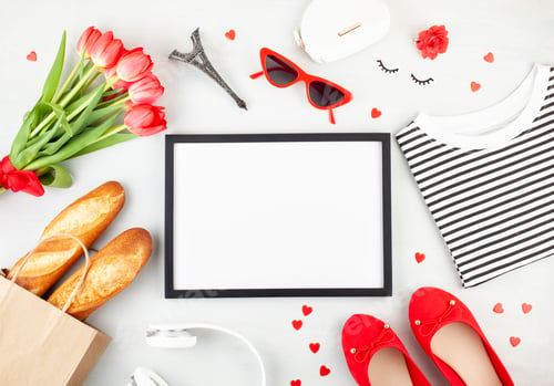 Preview: Summer vacations or weekend in Paris concept