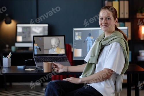 Preview: Portrait of Smiling Woman Working in Modern Office Setting