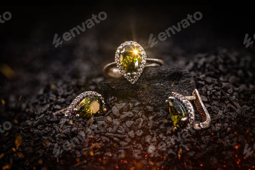 Preview: Jewelry ring and earrings