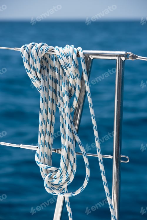 Preview: A rope tied around a lifeline on a yacht