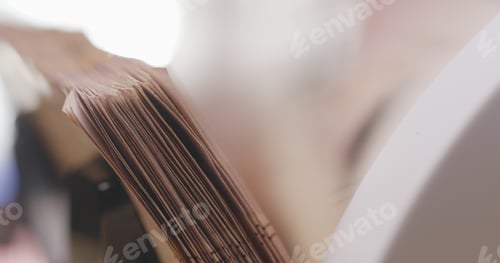 Preview: Money counting machine fro counting Hong Kong dollar